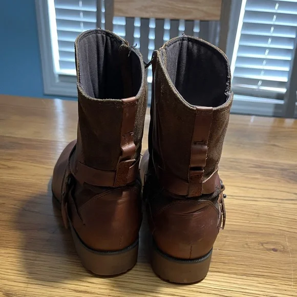 Teva De La Vina Low Women’s Waterproof Leather Ankle Boots | Size 9 | Brown - Picture 8 of 8